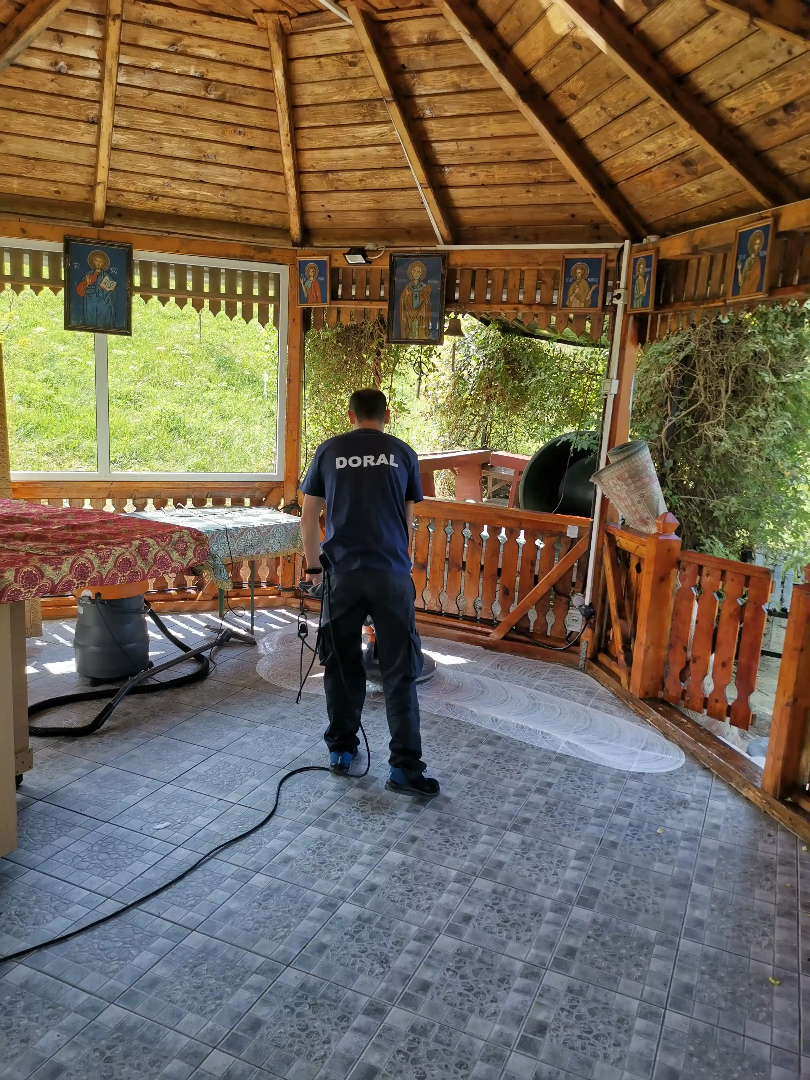 Curățare Mochete/Covoare