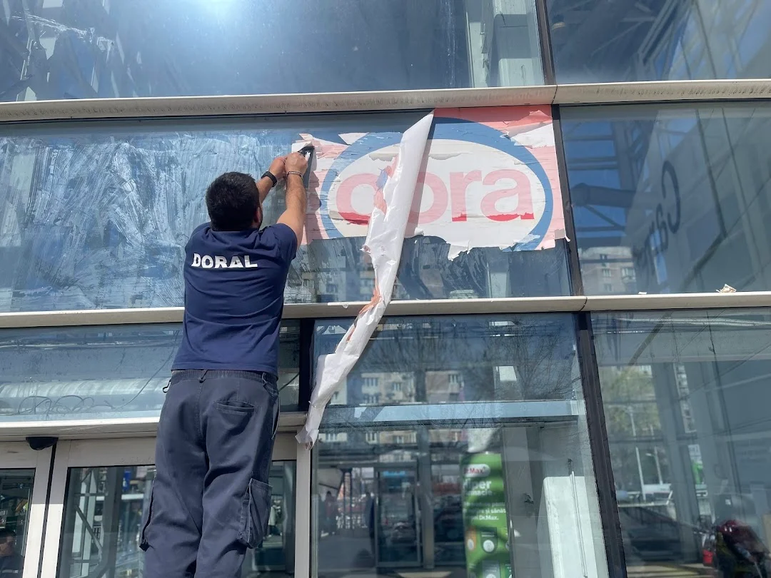 Curățarea Suprafețelor Vitrate