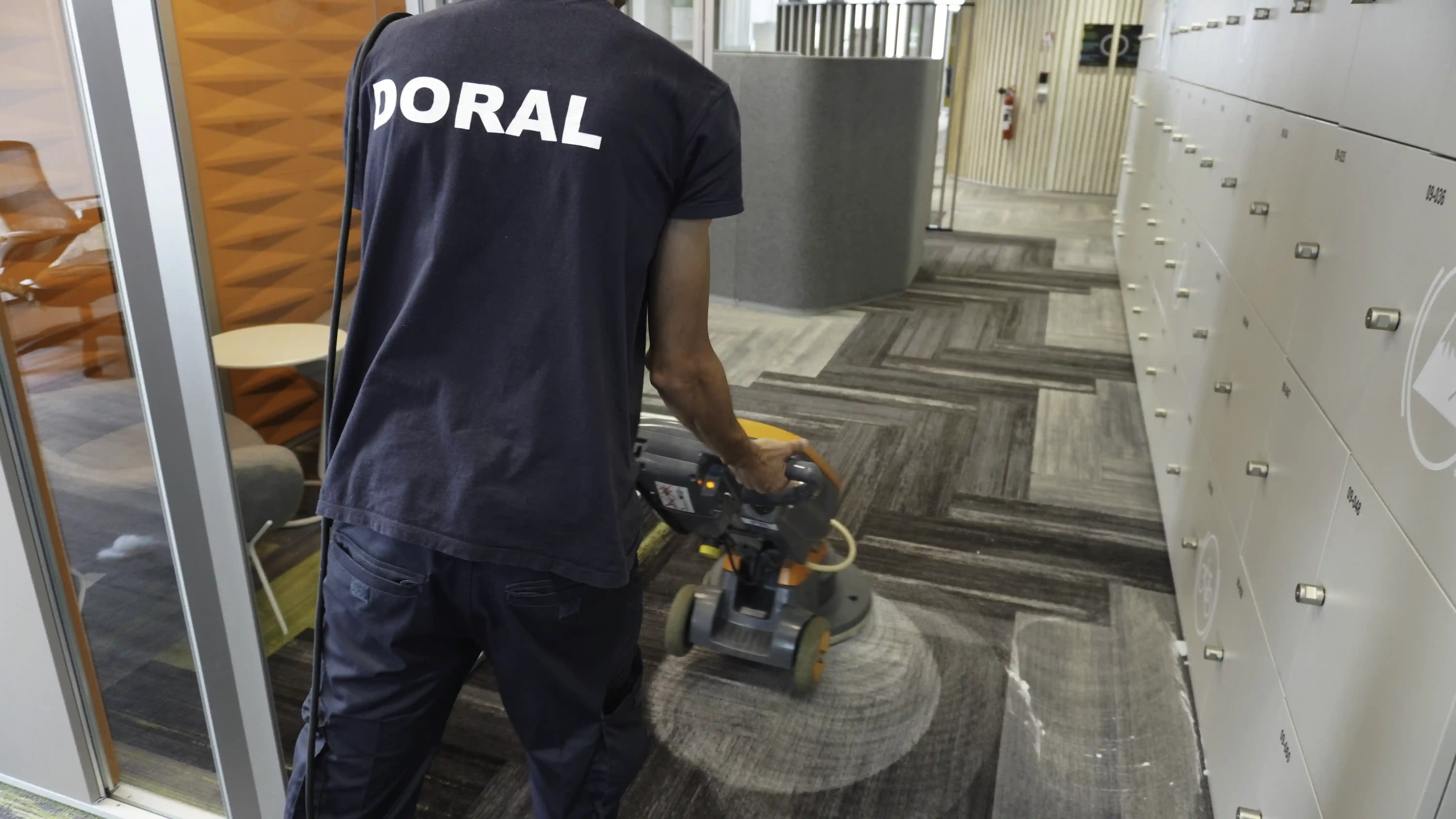 Standarde și inovație — Doral Cleaning